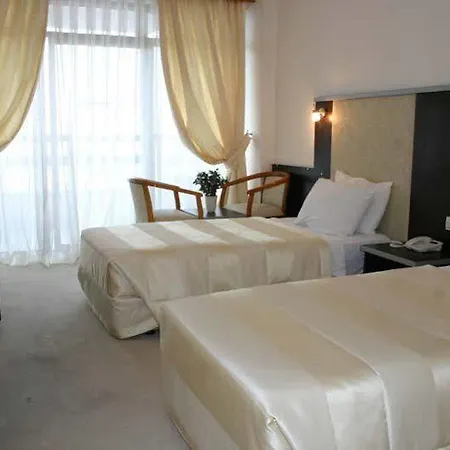 Sozer Hotell 3*
