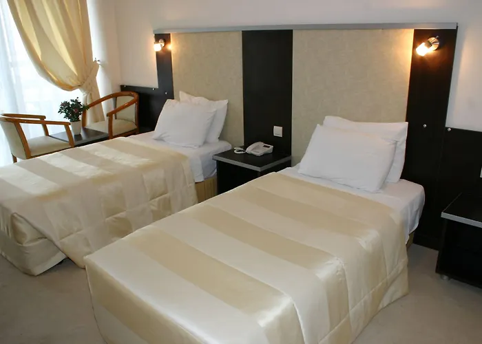 Sozer Hotell 3*